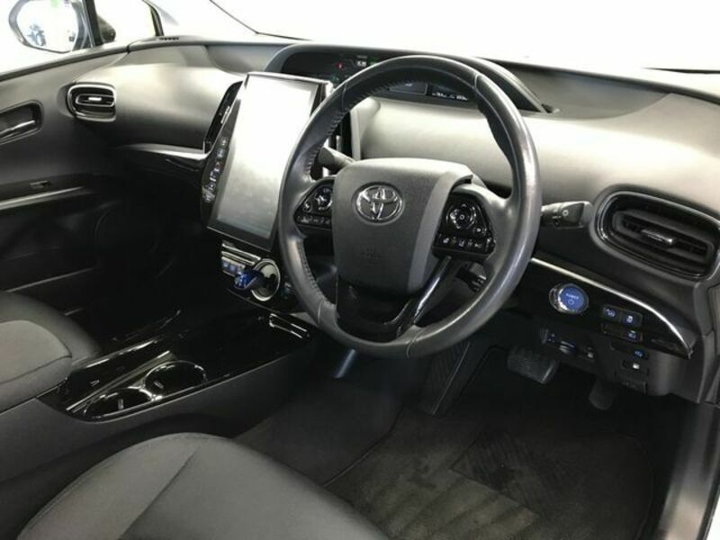 PRIUS PHV