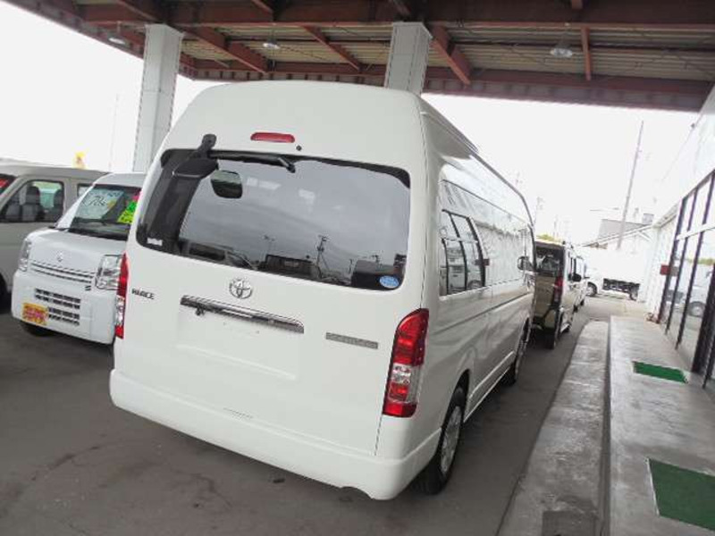 HIACE-5