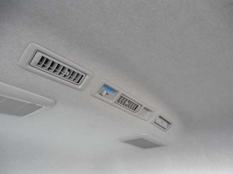 HIACE-11