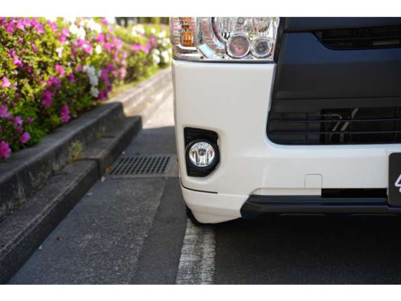 HIACE VAN-8