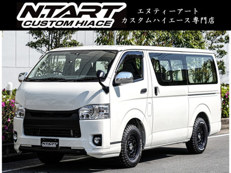 TOYOTA　HIACE VAN