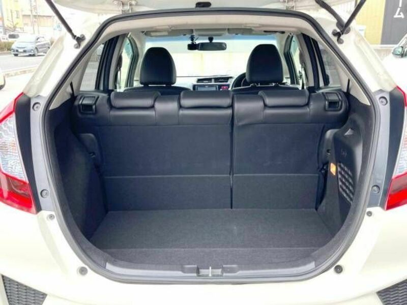 FIT HYBRID-11