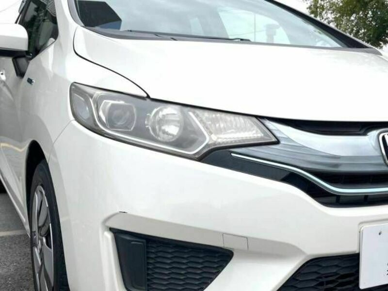 FIT HYBRID-13