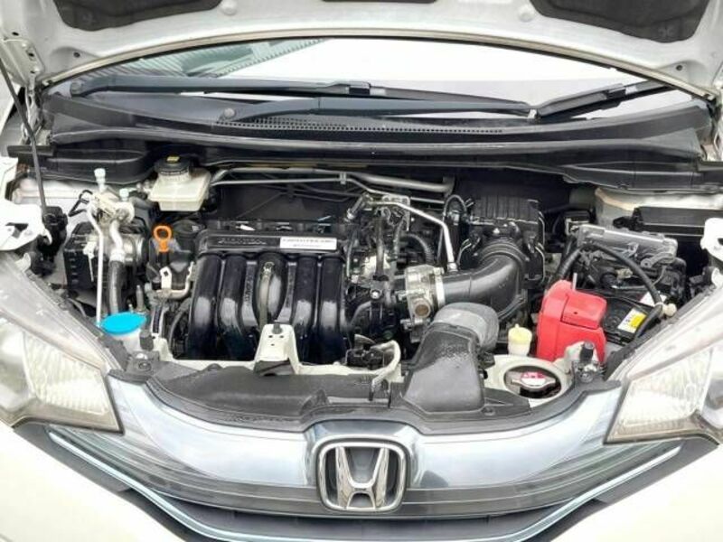 FIT HYBRID-16