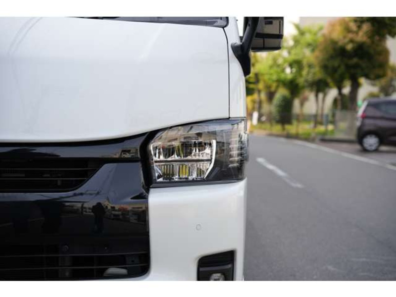 HIACE VAN-7