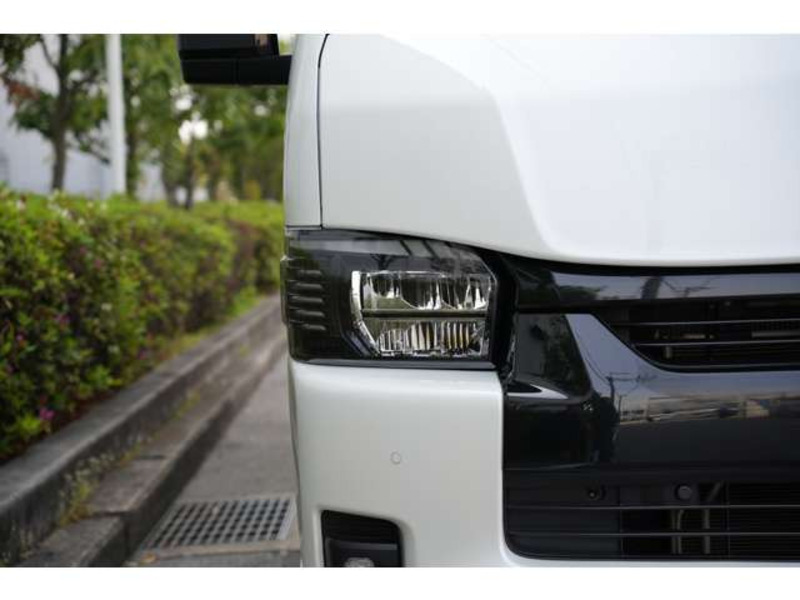 HIACE VAN-6