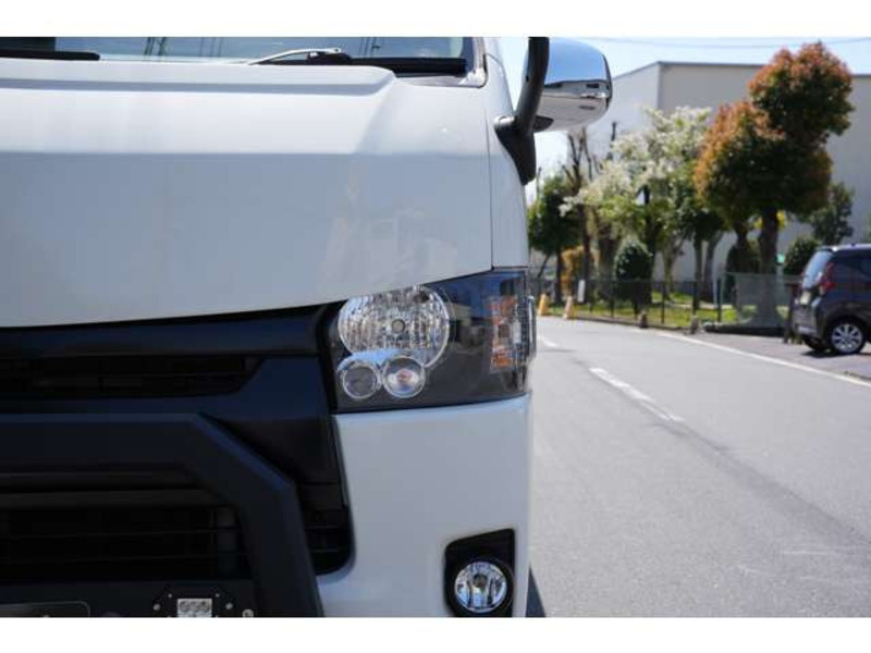 HIACE VAN-7