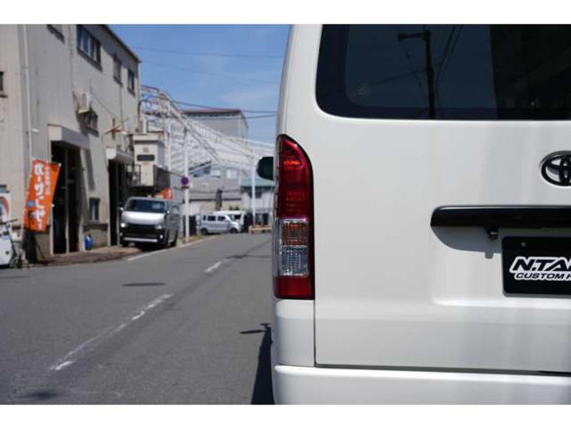 HIACE VAN-14