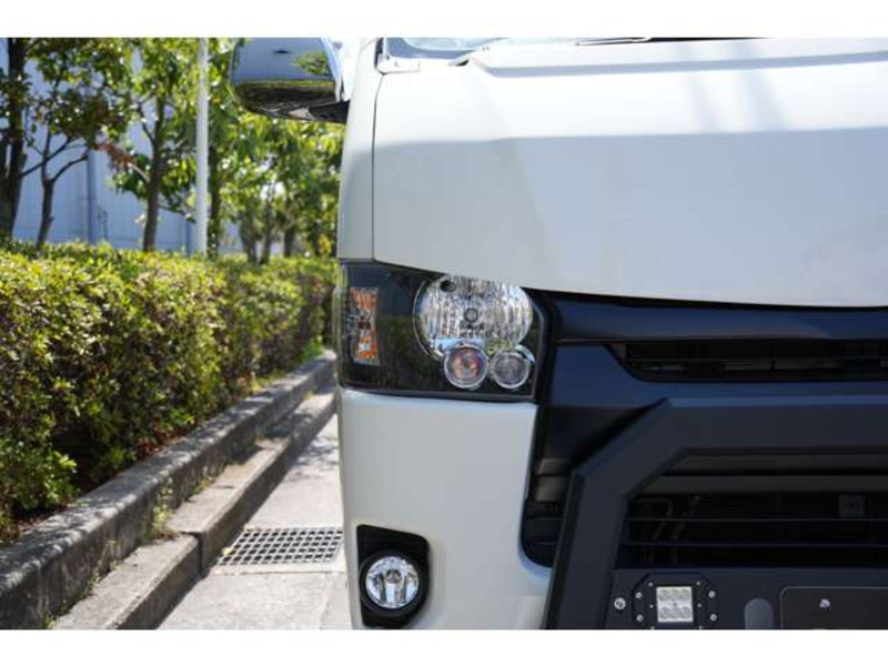 HIACE VAN-6