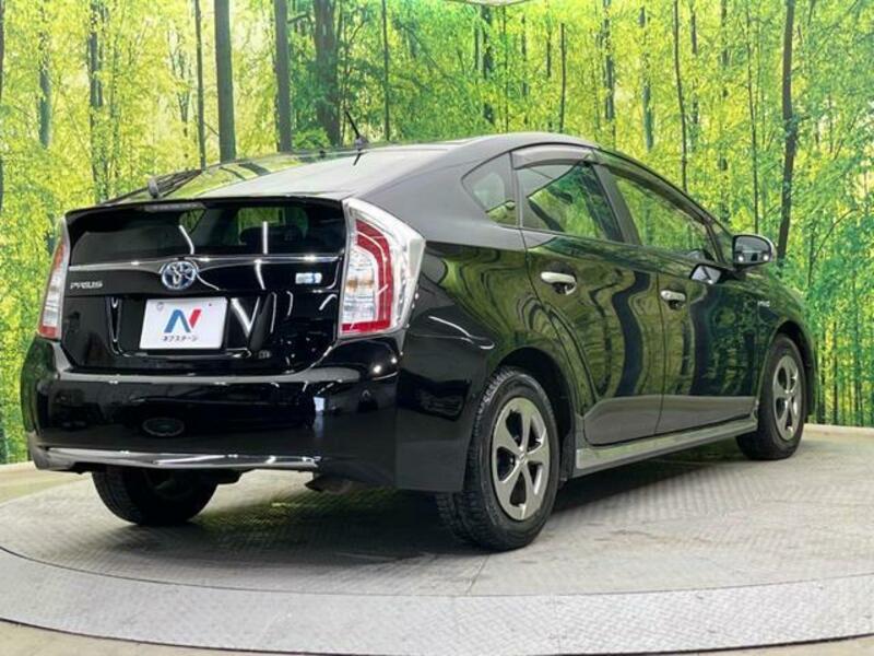 PRIUS-16