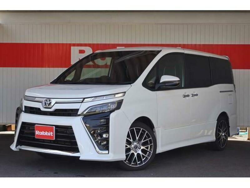 TOYOTA　VOXY