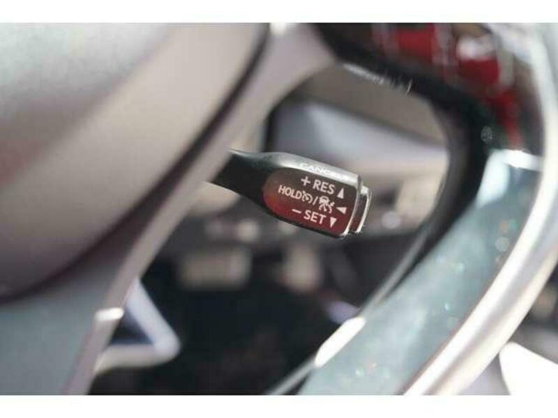 C-HR-15