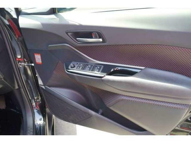 C-HR-10
