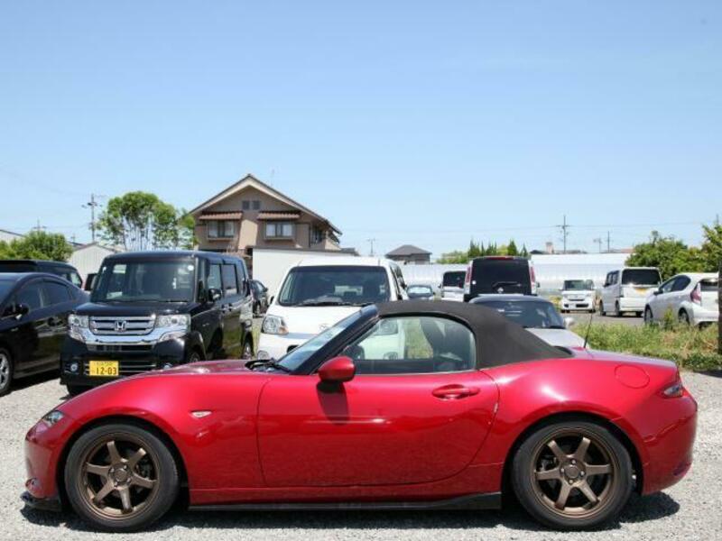 ROADSTER