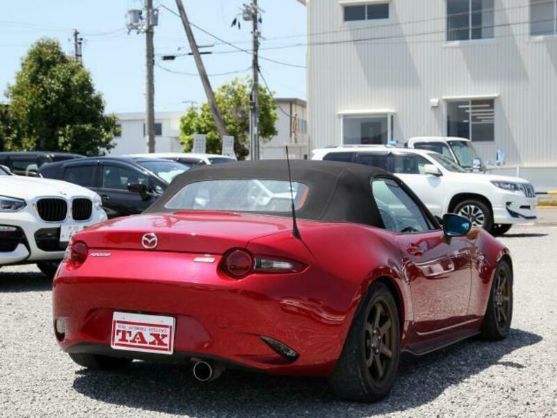 ROADSTER