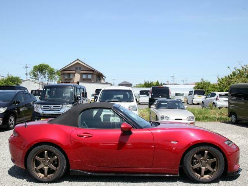 ROADSTER
