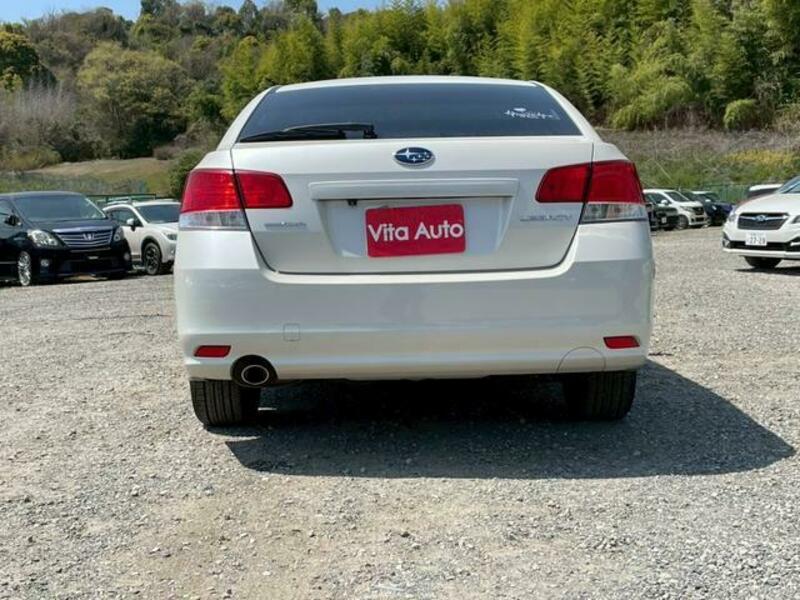 LEGACY B4