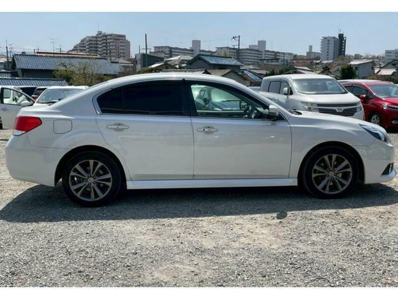 LEGACY B4