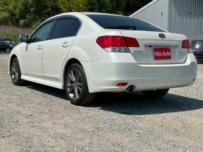 LEGACY B4