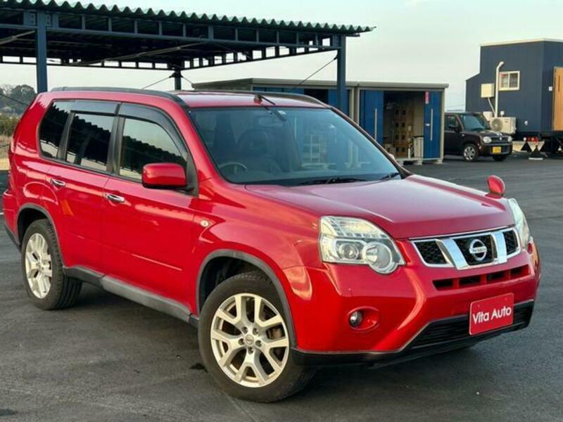 X-TRAIL