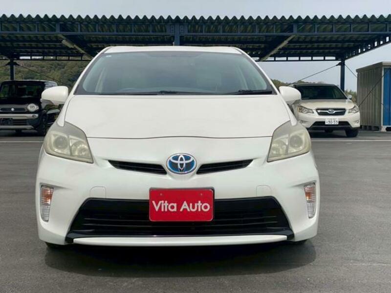 PRIUS-16