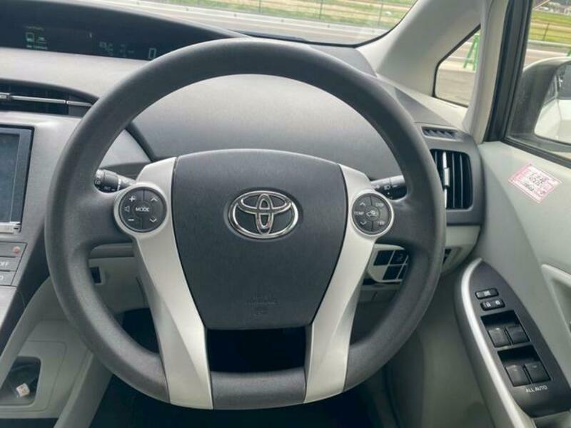 PRIUS-18