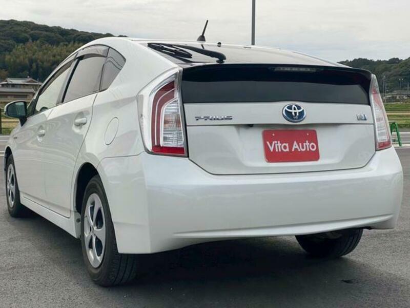 PRIUS-19
