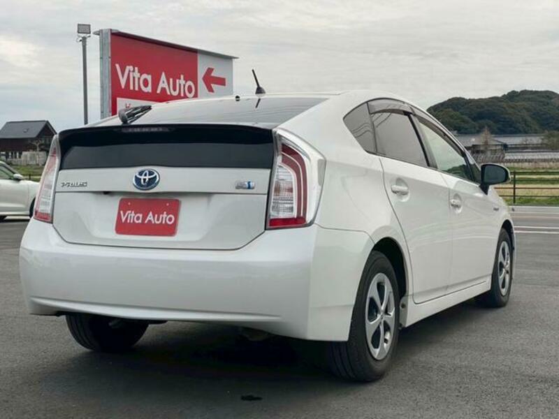 PRIUS-12