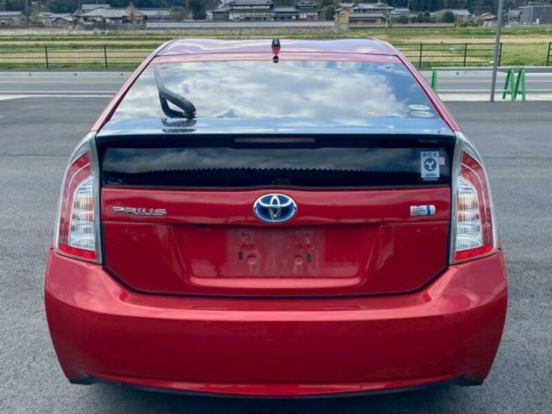 PRIUS-11