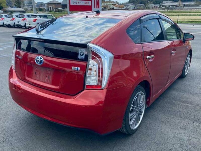 PRIUS-13