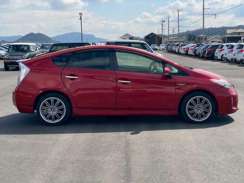 PRIUS-14