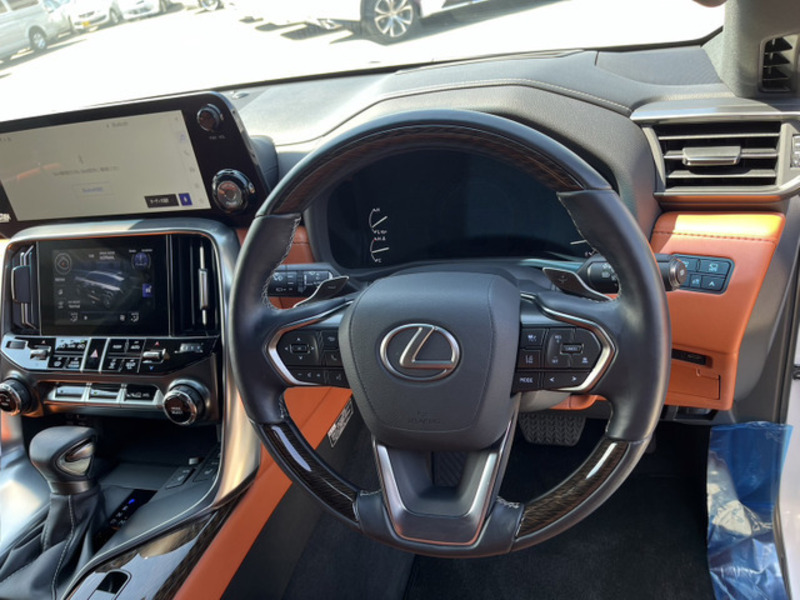 LX