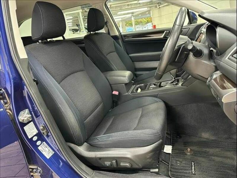 LEGACY OUTBACK-7