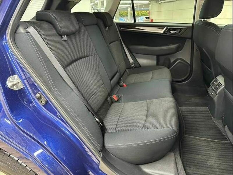 LEGACY OUTBACK-8