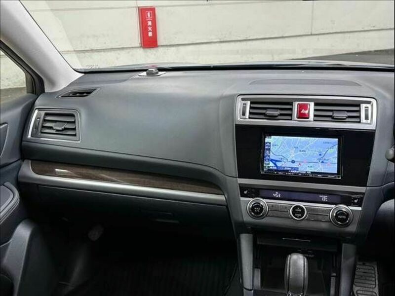 LEGACY OUTBACK-11