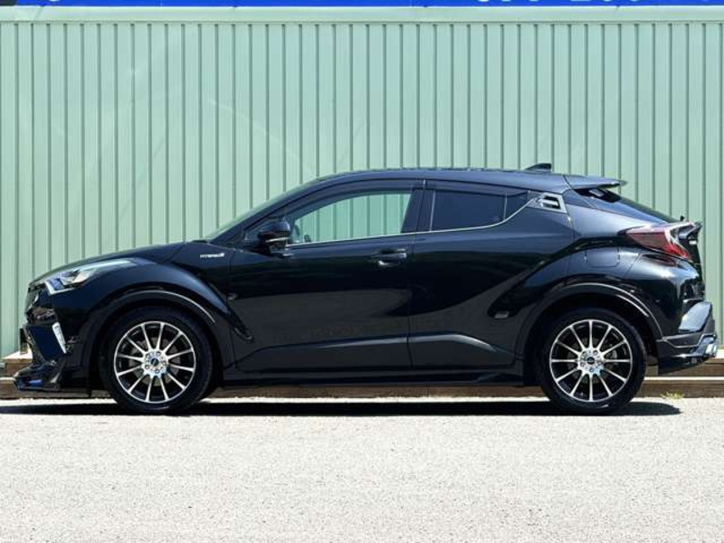 C-HR-12