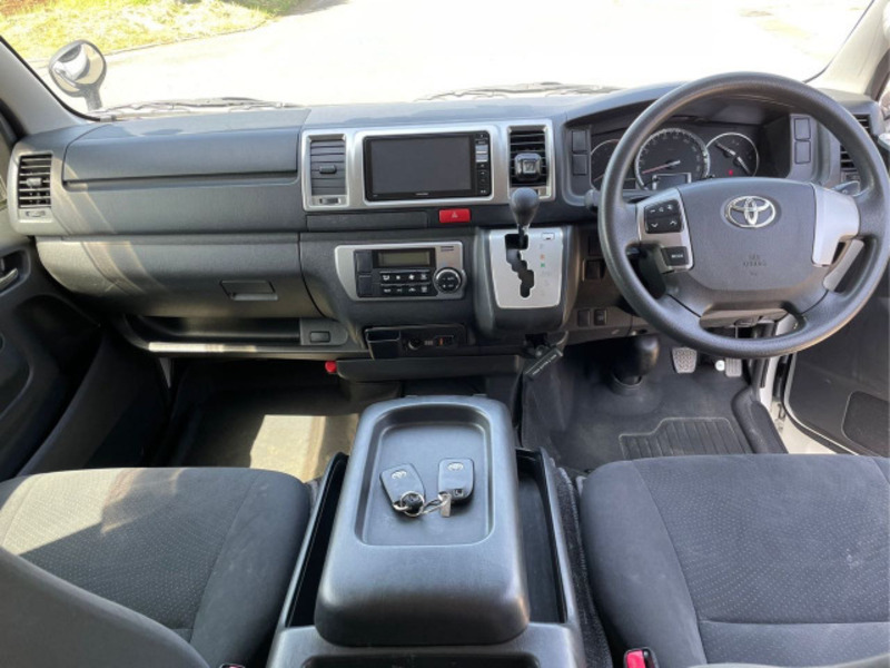 HIACE VAN-10