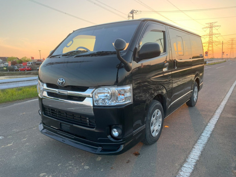 HIACE VAN