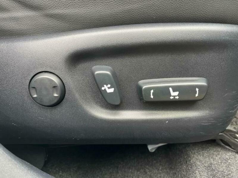 PRIUS-6