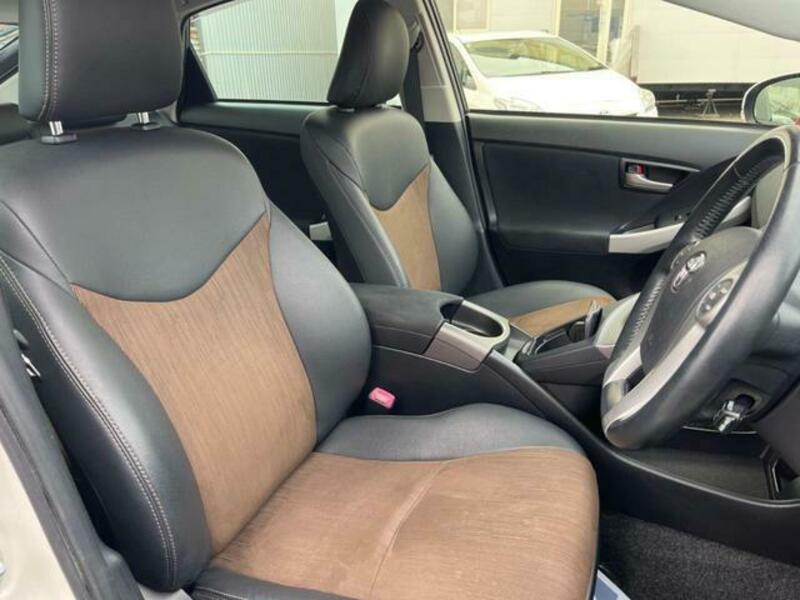 PRIUS-7