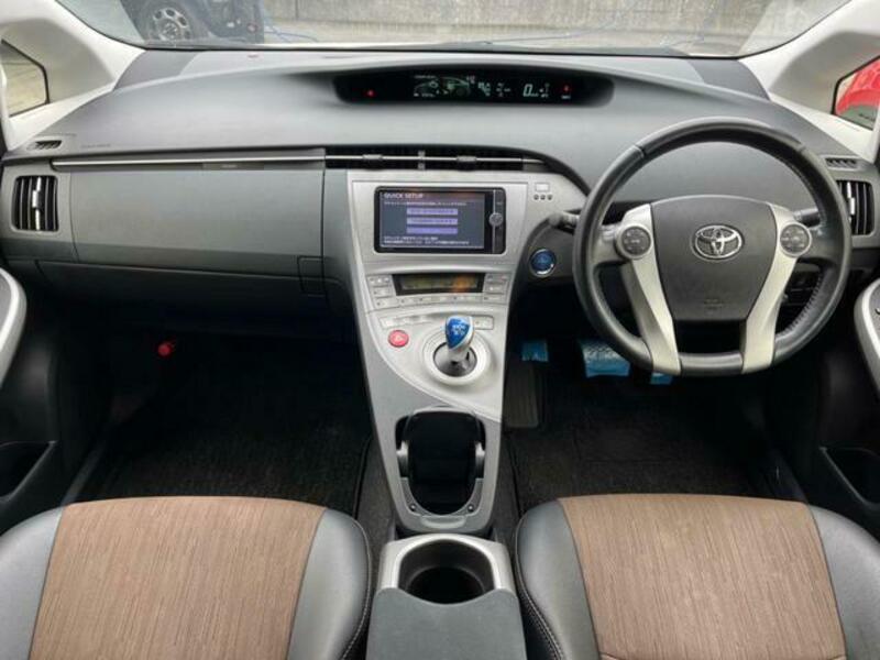 PRIUS-1