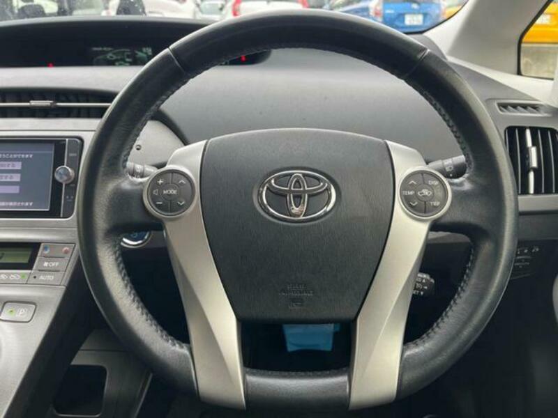 PRIUS-10
