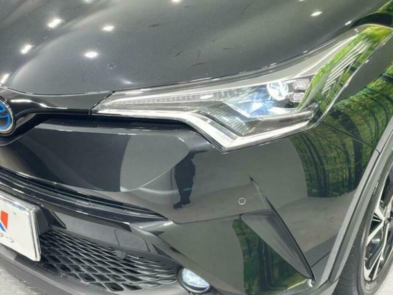 C-HR-11