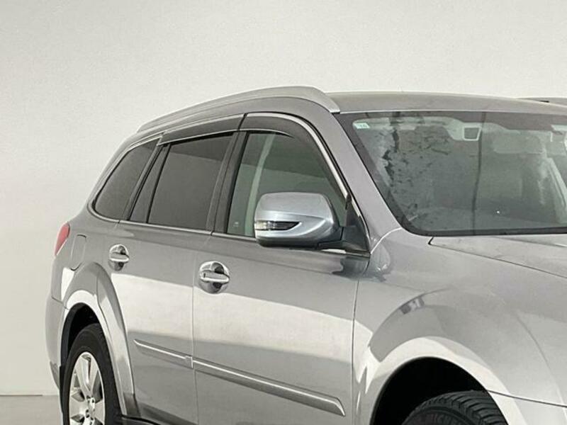 LEGACY OUTBACK