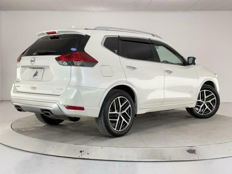 X-TRAIL-2