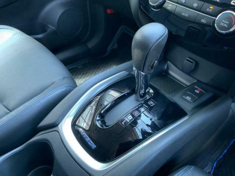 X-TRAIL-18