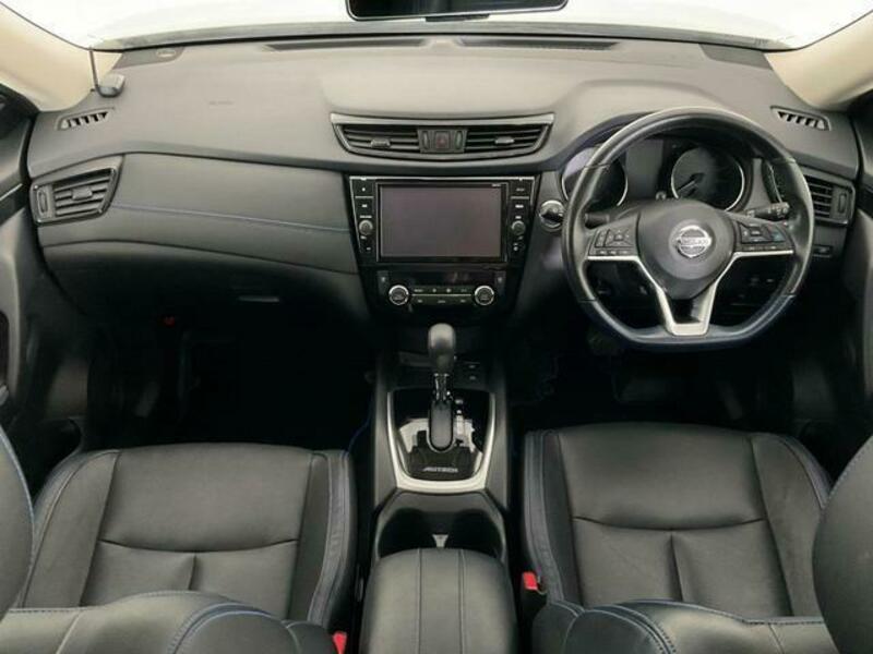 X-TRAIL-8