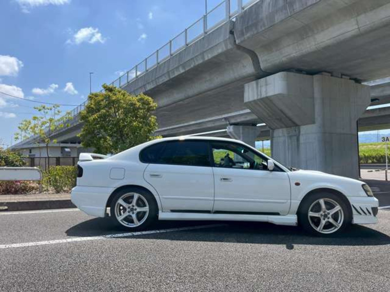 LEGACY B4