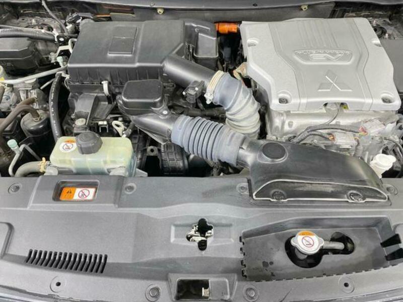 OUTLANDER PHEV