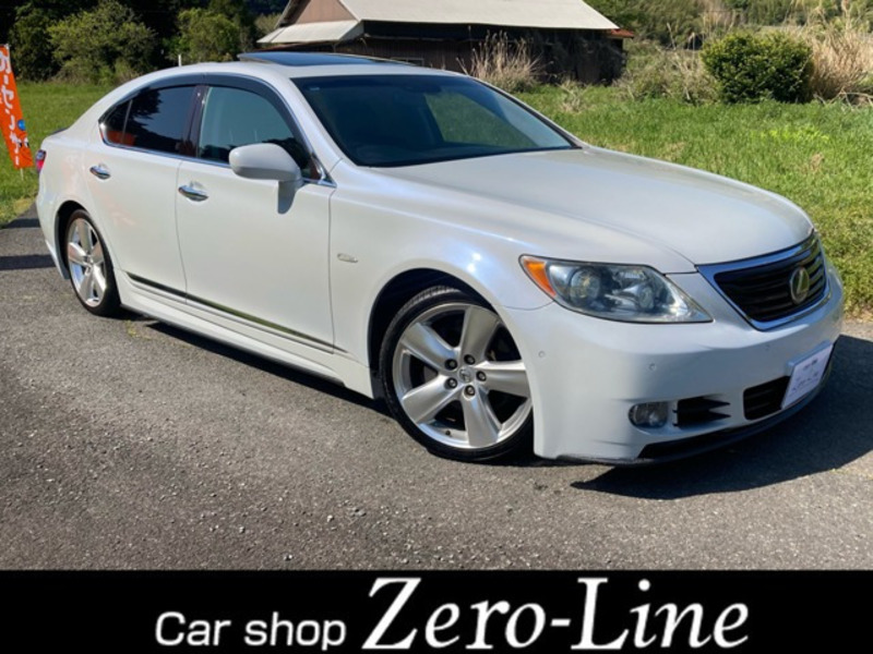 LEXUS LS
